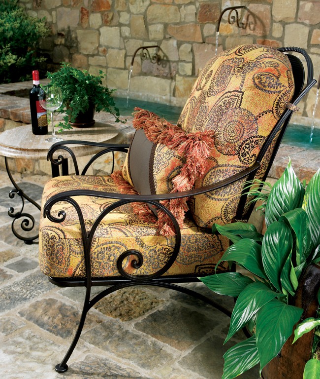 custom patio furniture Highlands Ranch